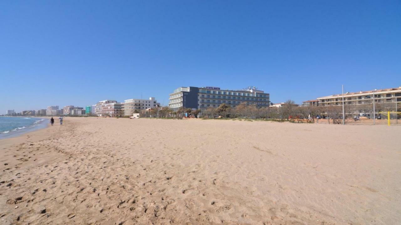 Roses Confort Beach Ev Milleni Eksteriør billede